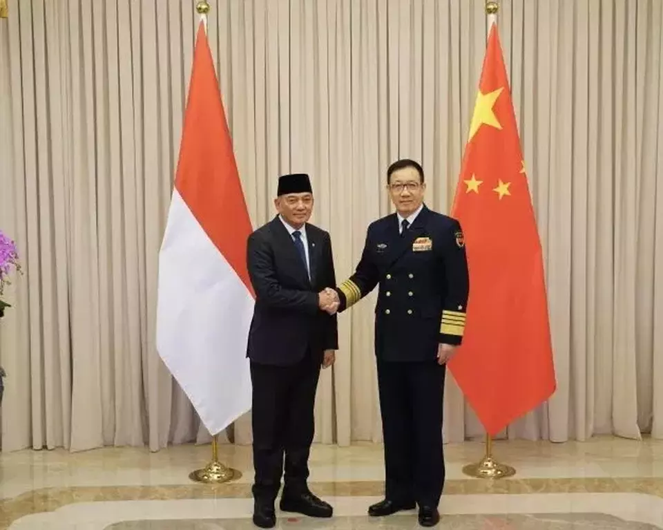 Menteri Pertahan (Menhan) Indonesia Sjafrie Sjamsoeddin dan Menhan China Admiral Dong Jun di Beijing, China, Rabu (22/1/2025). (Foto: ANTARA/Ho-Humas Kemhan)