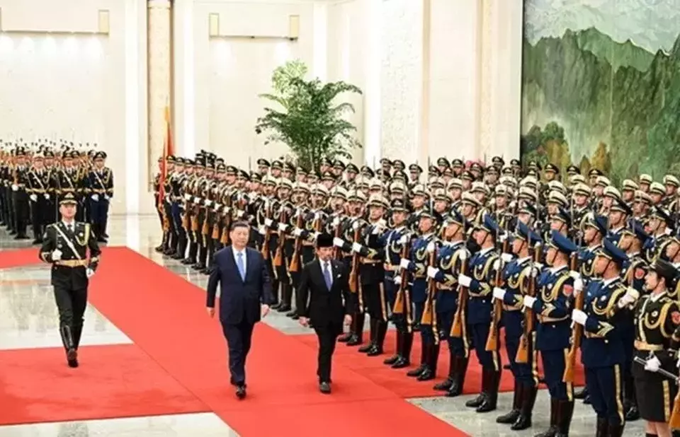 Presiden China Xi Jinping dan Sultan Hassanal Bolkiah dari Brunei Darussalam di Balai Besar Rakyat China pada Kamis (6/2/2025). (Foto: ANTARA/HO-Kementerian Luar Negeri China)