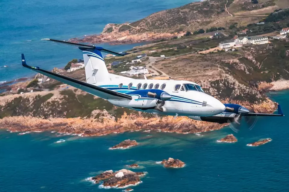 Beechcraft King Air 260 dalam penerbangan. (Foto: Business Wire)