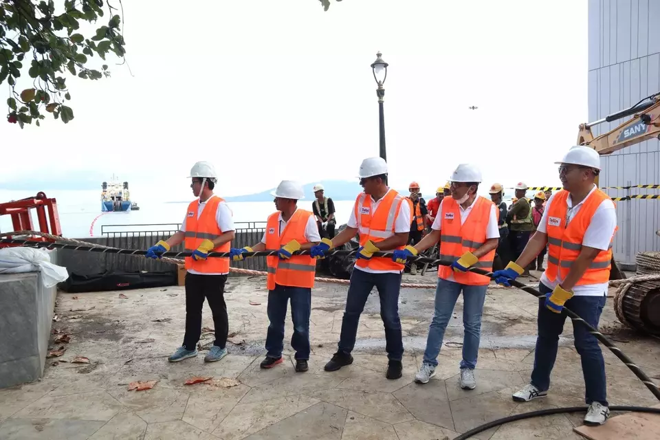 Pendaratan kabel laut Biforst Telkom di Manado, Sulawesi Utara (Foto: Dok.PR)