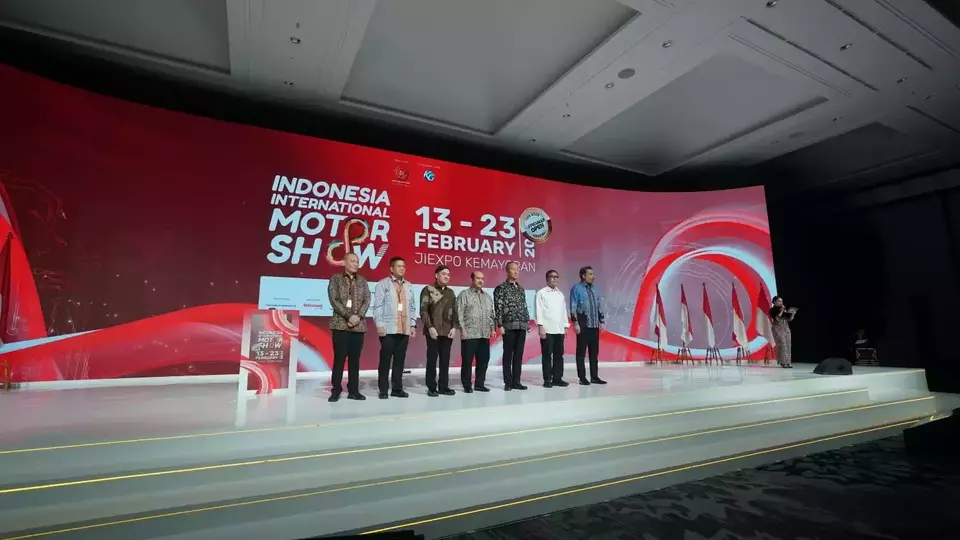 Pembukaan Indonesia International Motor Show (IIMS) 2025 di JiExpo Kemayoran, Jakarta Utara pada Kamis (13/2/2025). (Foto: Dyandra Promosindo