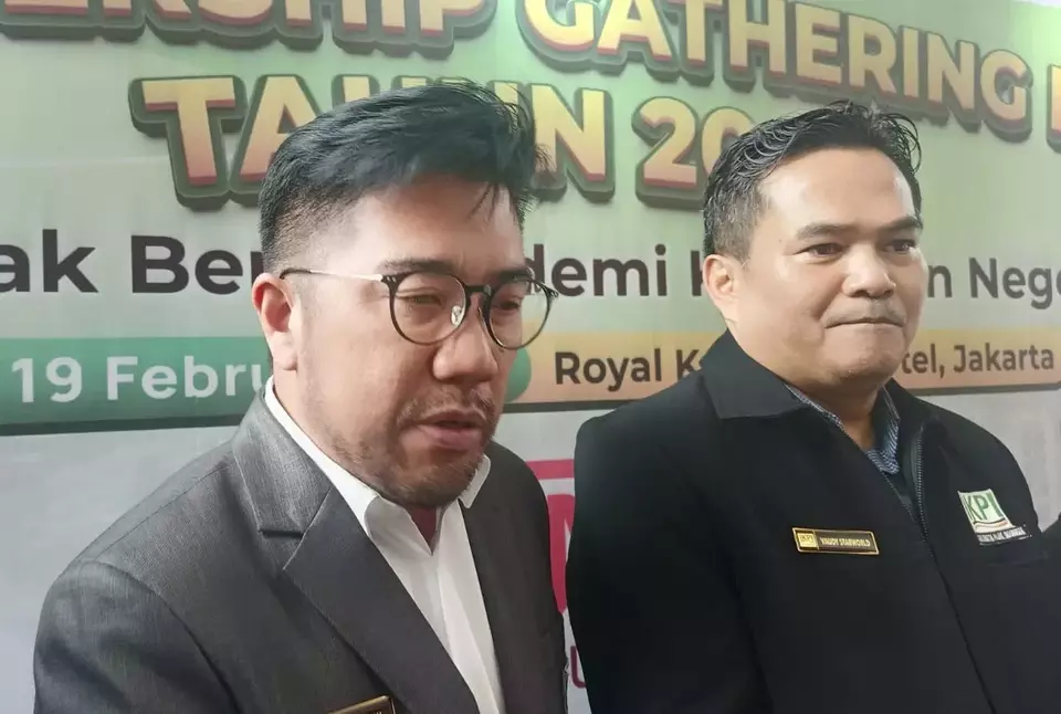 Sekretaris Umum IKPI Edy Gunawan (kiri) dan Ketua Umum IKPI Vaudy Starworld (kanan) saat memberikan keterangan media di sela-sela acara Partnership Gathering di Royal Kuningan Hotel pada Rabu (19/2/2025). (Investor Daily/Arnoldus Kristianus)