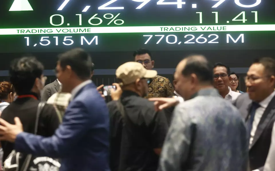 Aktivitas di Bursa Efek Indonesia (BEI), Jakarta. (Investor Daily/David Gita Roza)