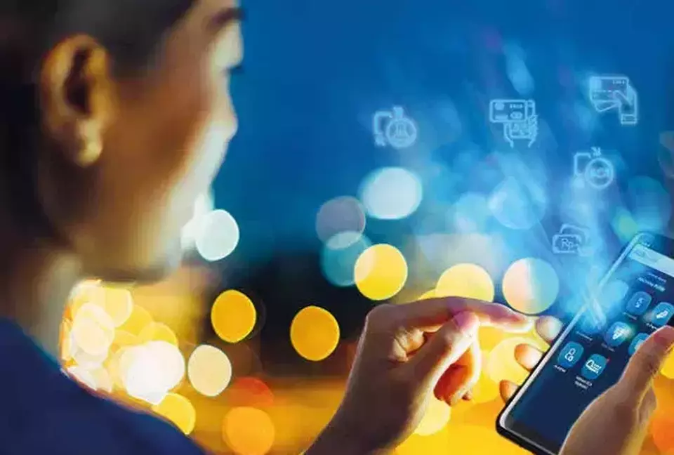 Ilustrasi transaksi via BCA Mobile. (Foto: BCA/BBCA)