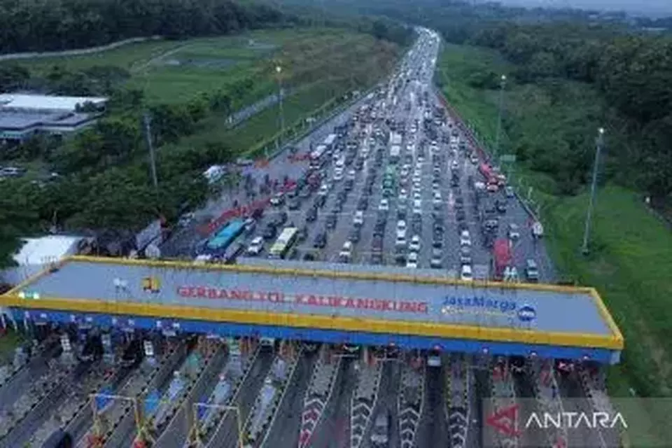 Arus lalu lintas mudik lebaran (Foto: Antara)