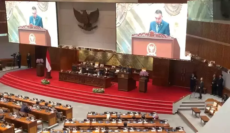 Wakil Ketua DPR Sufmi Dasco Ahmad saat memimpin rapat paripurna pembukaan masa sidang DPR di gedung DPR, kompleks parlemen, Senayan, Jakarta, Kamis (17/4/2025). (Foto: B-Universe/ Yustinus Patris Paat)