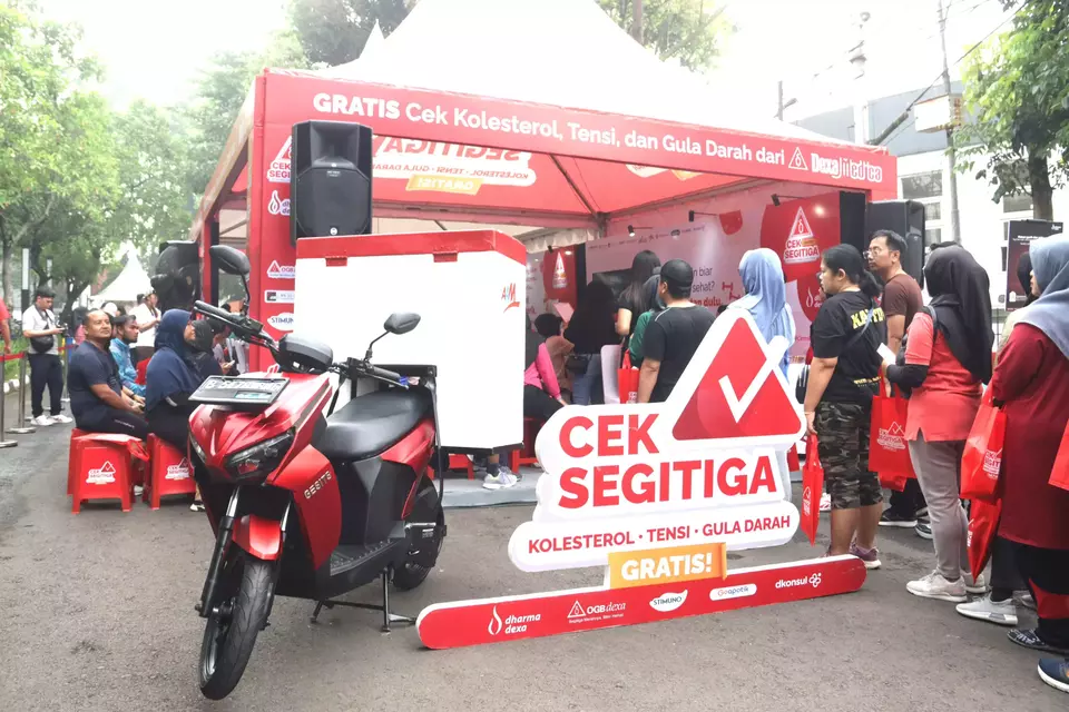 PT Medela Potentia Tbk (MDLA) melalui Argon Peduli berpartisipasi dalam kegiatan skrining kesehatan di Lapangan Gasibu, Bandung pada Minggu (18/5/2025). (Foto: Dok MDLA) 