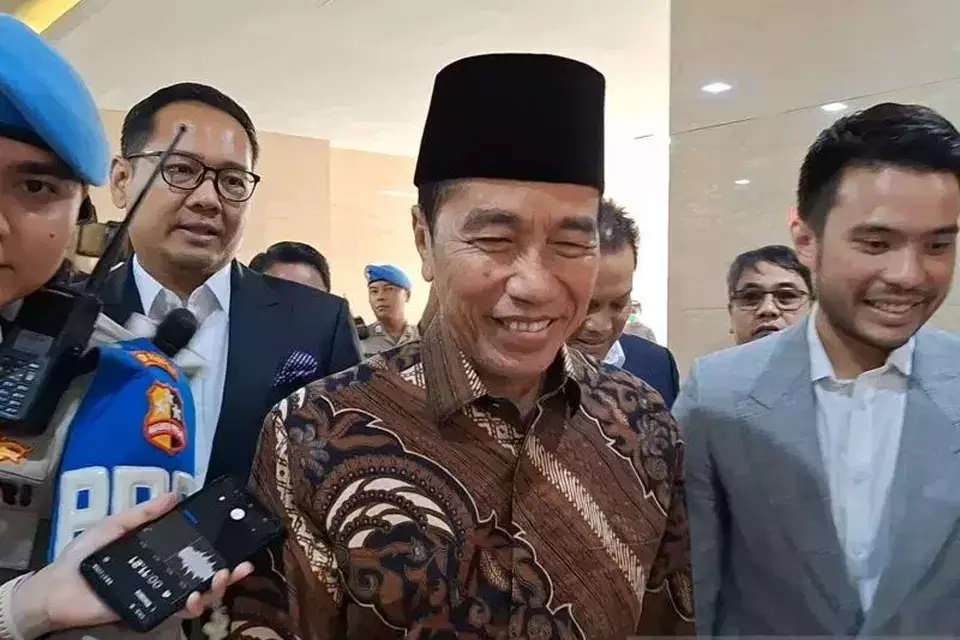 Presiden ke-7 RI Joko Widodo (Jokowi) penuhi panggilan Bareskrim Polri untuk memberikan klarifikasi terkait laporan soal ijazahnya, Selasa (20/5/2025). (Foto: ANTARA/ Fianda Sjofjan Rassat)