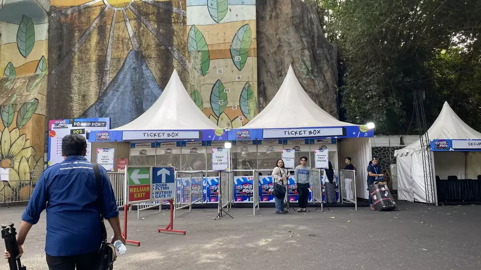 Ticket Box On The Spot BTV Semesta Berpesta Malang resmi dibuka di halaman Gedung Dome UMM (Beritasatu.com/ Putu Ayu Pratama Sugiyo)