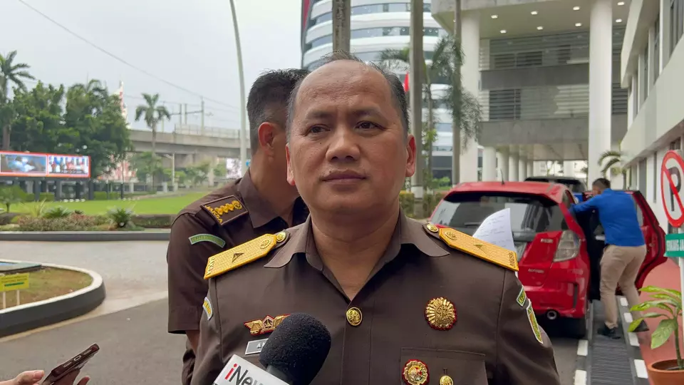 Kapuspenkum Kejagung, Anang Supriatna di kantor Kejagung, Jakarta, Rabu (16/7/2025).