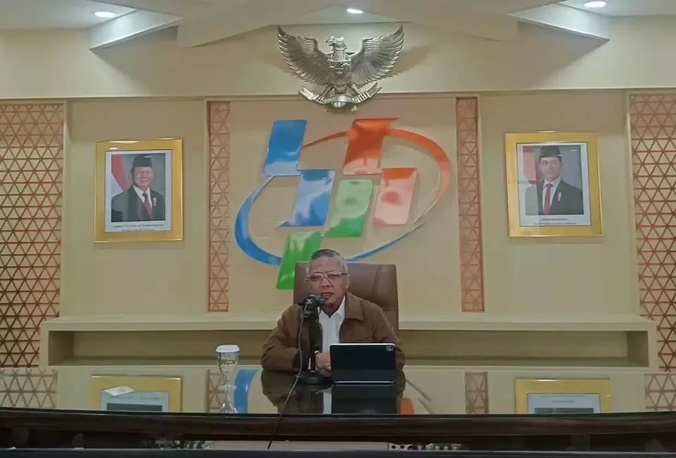 Deputi Bidang Neraca dan Analisis Statistik BPS Moh. Edy Mahmud dalam konferensi pers secara hibrida di Kantor BPS pada Selasa (5/8/2025). (Investor Daily/Arnoldus Kristianus)