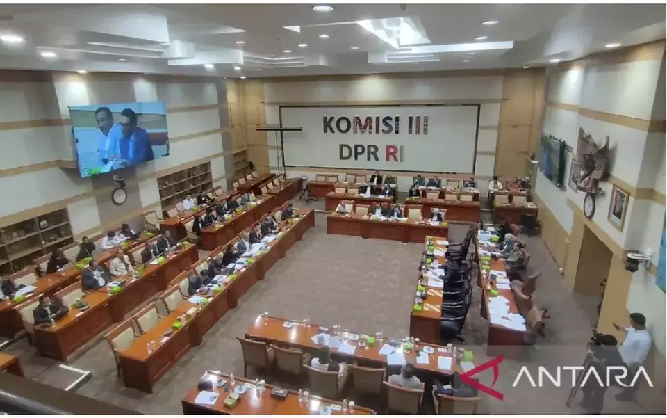 Suasana Rapat Kerja Komisi III DPR dengan Komisi Pemberantasan Korupsi di kompleks parlemen, Senayan, Jakarta, Rabu (20/8/2025). ANTARA/Bagus Ahmad Rizaldi.