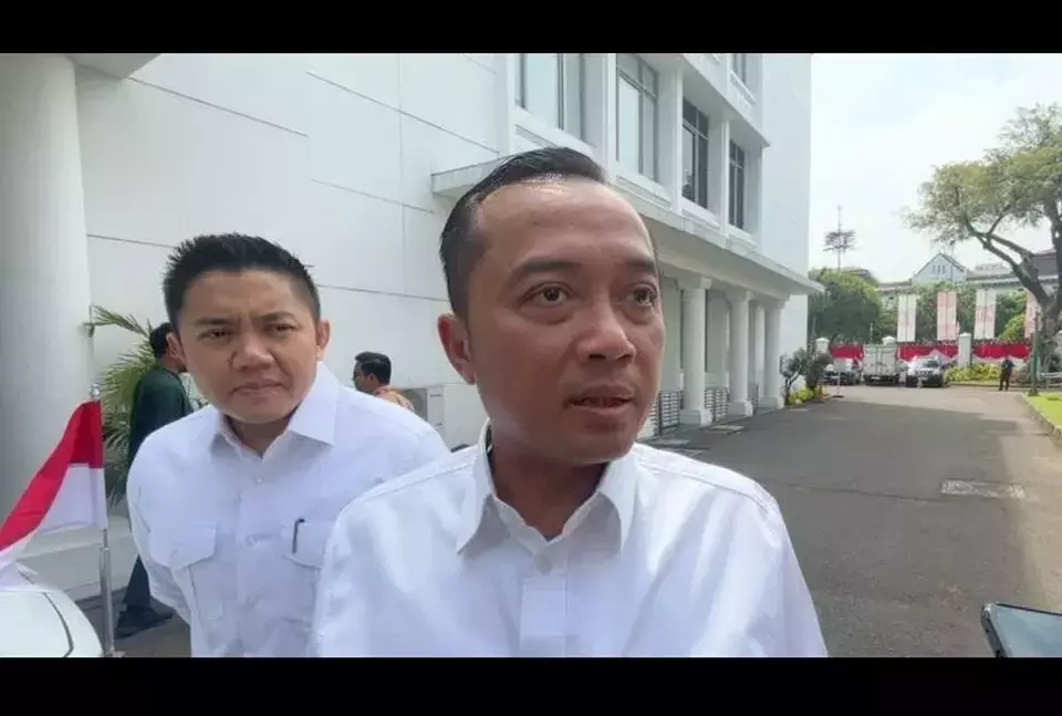 Menteri Sekretaris Negara Prasetyo Hadi saat menyampaikan keterangan terkait tunjangan anggota DPR di kompleks Istana Kepresidenan, Jakarta, Kamis (21/8/2025). (Foto: ANTARA/ Pradanna Putra Tampi)