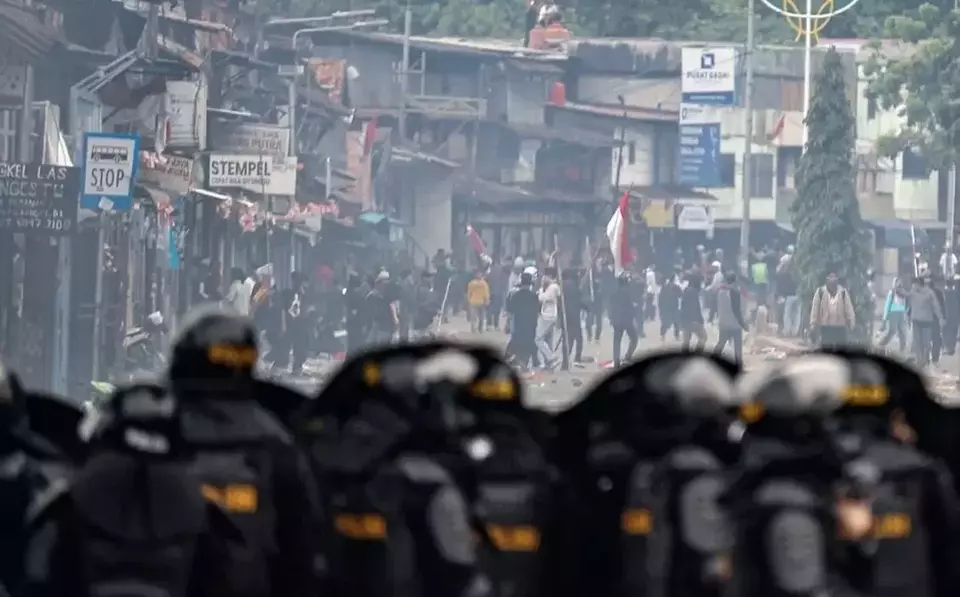 Jakarta kembali dipenuhi gelombang aksi unjuk rasa pada Senin (1/9/2025). (Foto: B-Universe/ Andrew Tito)