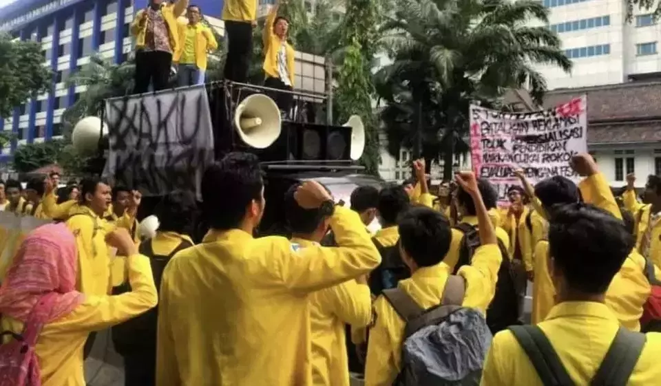 Ilustrasi demo BEM SI di Jakarta. (Foto: B-Universe/ Andrew Tito)