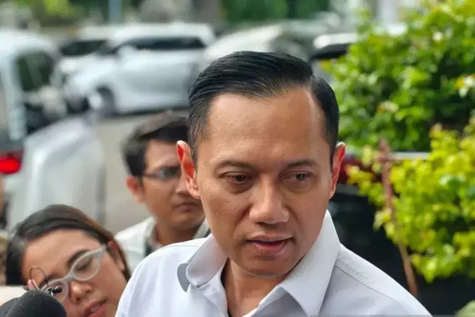 Menteri Koordinator Bidang Infrastruktur dan Pembangunan Kewilayahan Agus Harimurti Yudhoyono (AHY) memberikan keterangan pers di Istana Kepresidenan Jakarta, Kamis (4/9/2025). (Foto: ANTARA/Andi Firdaus)
