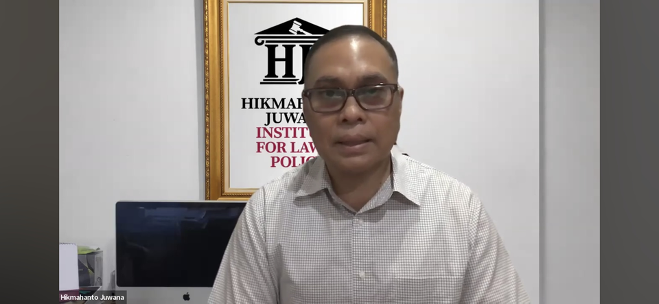 Guru Besar Hukum Internasional, Hikmahanto Juwana dalam wawancara via daring pada Minggu (1/3/2026). (B Universe / Maria Gabrielle)

