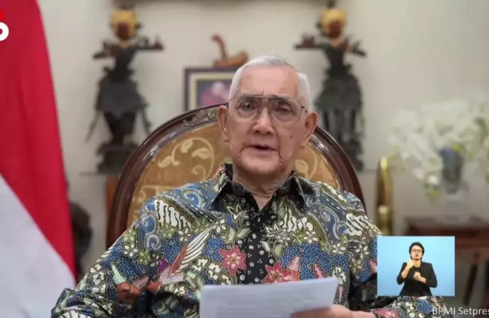 Tangkapan layar Wakil Presiden Ke-6 RI Try Sutrisno saat memberikan pesan pemimpin bangsa sebagai rangkaian peringatan HUT Ke-76 RI, 17 Agustus 2021, yang saat itu ditayangkan kanal Youtube Sekretariat Presiden, di Jakarta. (Foto dok. ANTARA)