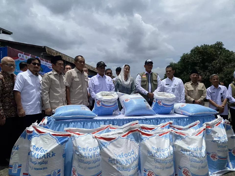Pelepasan 2.280 ton beras Befood Nusantara di Gudang Perum Bulog di Kawasan Kelapa Gading, Jakarta Utara, Rabu (4/3/2026) siang. (Foto dok. B-Universe/Ichsan Ali)