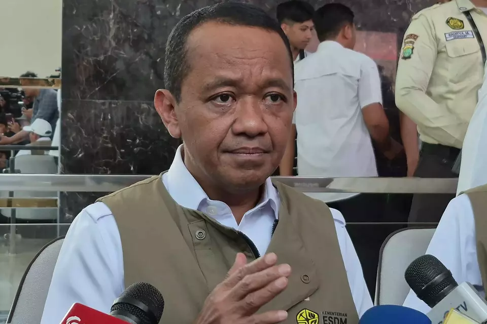 Menteri Energi dan Sumber Daya Mineral (ESDM), Bahlil Lahadalia. (B-Universe Photo/Bambang Ismoyo)