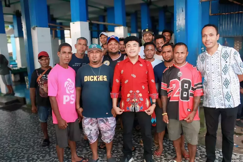 Billy Mambrasar  
Sumber; Ist