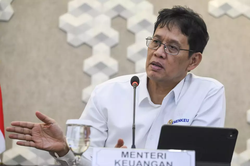 Menteri Keuangan Purbaya Yudhi Sadewa memberikan keterangan pers terkait kebijakan transportasi dan BBM di Jakarta, Senin (6/4/2026). (ANTARA FOTO/Hafidz Mubarak A)