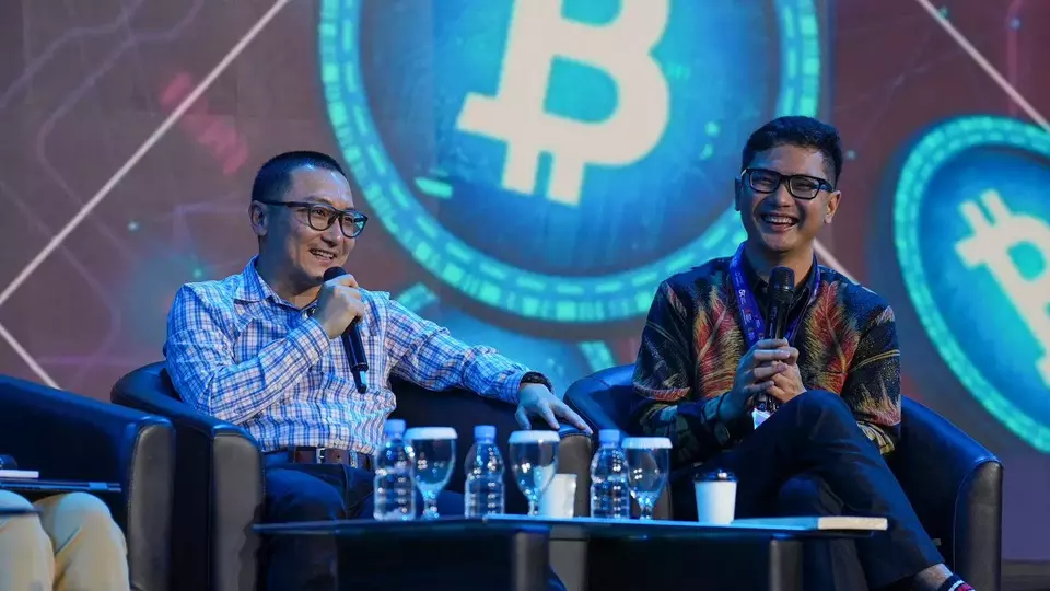 CEO Indodax William Sutanto (kiri). Ist
