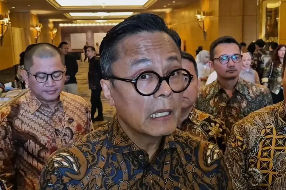 Kepala Badan Pengelola BUMN (BP BUMN), Dony Oskaria usai menghadiri acara The Forum B-Universe di Hotel Mulia, Jakarta, Selasa (28/4/2026). (B-Universe Photo/Bambang Ismoyo)