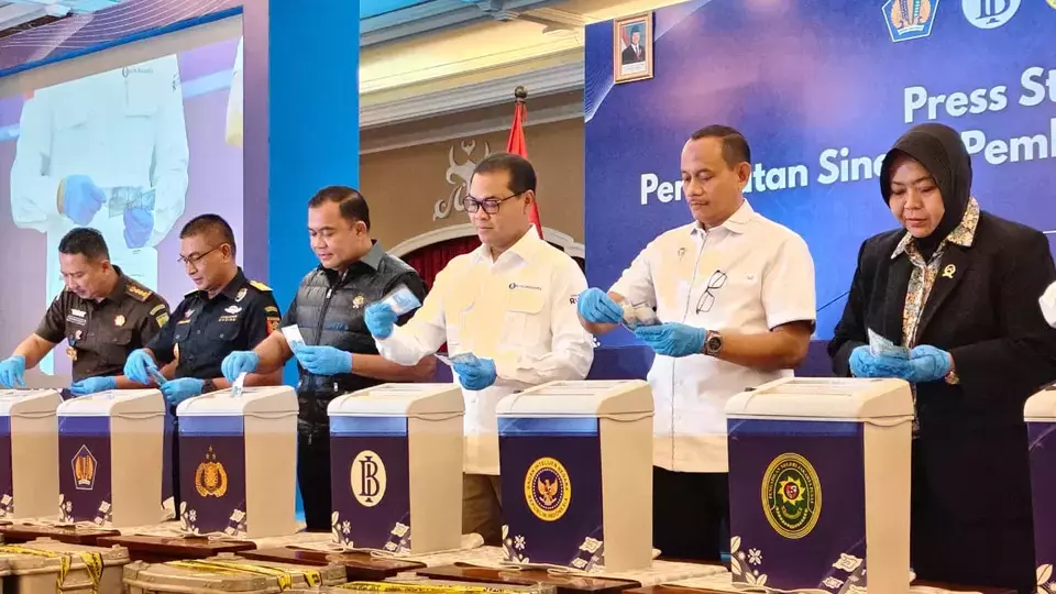 Pemusnahan Rupiah Palsu Hasil Klarifikasi Bank Indonesia di Kantor Pusat Bank Indonesia pada Rabu (13/5/2026). (Investor Daily/Arnoldus Kristianus)