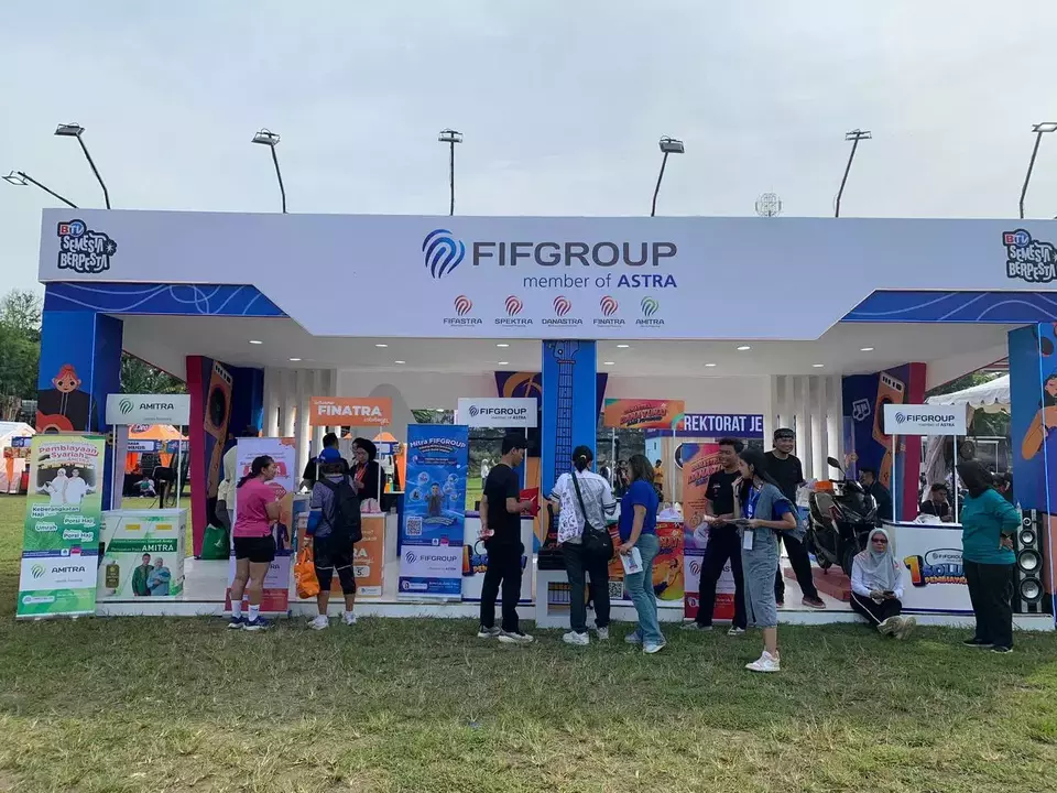 Booth FIFGROUP di BTV Semesta Berpesta Yogyakarta. (B-Universe Photo/Yurike Metriani)