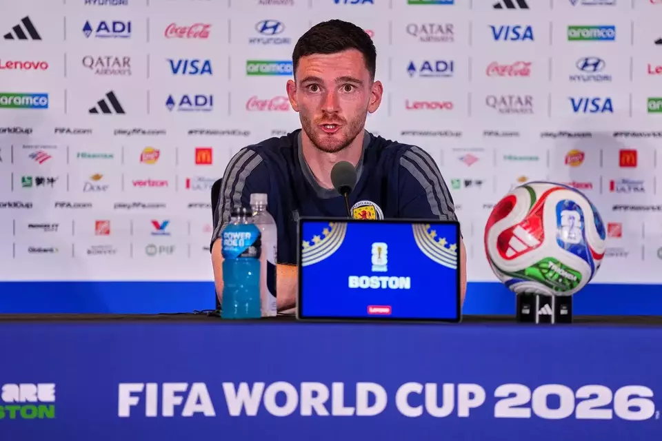 Andrew Robertson dari Skotlandia berbicara kepada media selama konferensi pers menjelang pertandingan sepak bola Grup C Piala Dunia antara Skotlandia dan Maroko di Foxborough, Massachusetts, dekat Boston, AS pada Kamis (18/6/2026). (Foto: AP/ Martin Meissner)