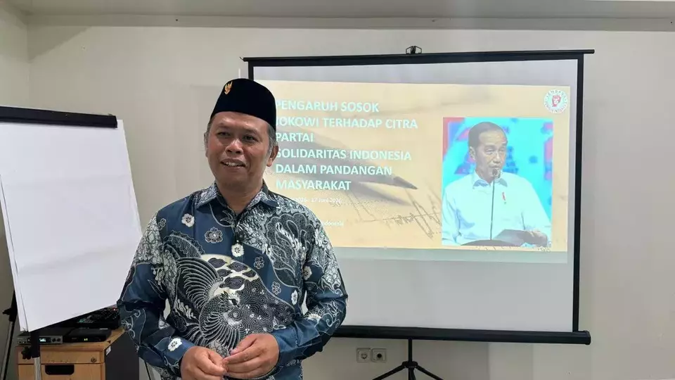 Direktur Riset dan Kebijakan Politik LPI, Fernando Emas  di Jakarta, Jumat (19/6/2026). (Yustinus Patris Paat/Beritasatu.com)