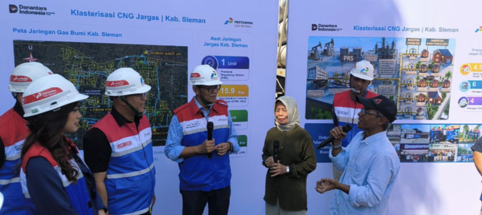 Wakil Menteri Energi dan Sumber Daya Mineral (ESDM), Yuliot Tanjung saat tinjau jargas Sleman, Jumat, 19 Juni 2026. (B-Universe Photo/Olena Wibisana)