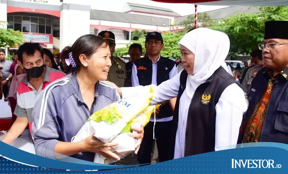 Stabilkan Harga Beras, Gubernur Jawa Timur Gelar Operasi Pasar