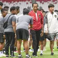 President Consoles U-20 Players after World Cup Dream Destroyed