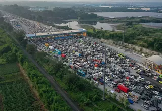 Eid Travelers Told to Postpone Their Return Trips