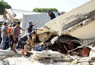 Church Roof Collapses in North Mexico, Killing At Least Nine 