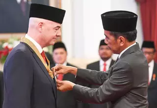 FIFA President Gianni Infantino Receives Civilian Award from Indonesian Government