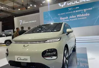 Wuling Motors Unveils Cloud EV at IIMS 2024