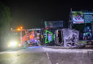 11 Killed after Bus Carrying Vocational Students Overturns in West Java