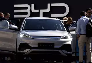 Canada Follows US Lead, Slaps Major Tariffs on Chinese Electric Vehicles