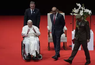 Pope Francis Praises Singapore's Economic Success but Urges Attention for Migrant Workers