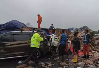 Brake Failure Leads to 17-Vehicle Pileup on Cipularang Toll, Leaving 1 Dead