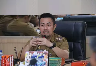 Acting Pekanbaru Mayor Arrested by KPK