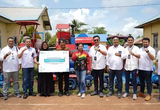 Pupuk Indonesia Distributes Subsidized Fertilizer for Merauke Farmers