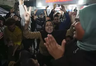 Tens of Thousands Return to Devastated Northern Gaza as Israel Lifts Closure Under Truce
