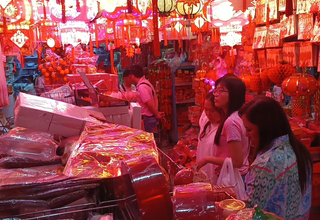 From Dodol to Lanterns: Small Businesses Prepare for Chinese New Year Rush