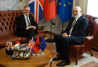 Britain in Talks With Some Countries to Set Up Migrant Return Hubs
