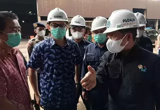 Minister Shuts Down Tangerang Steel Plant Over Toxic Smoke Emissions