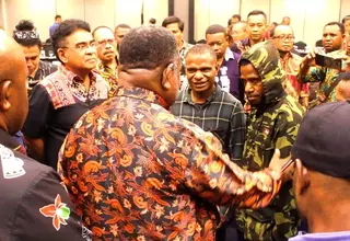 Five Papua Rebels Renounce Armed Struggle, Pledge Allegiance to Indonesia